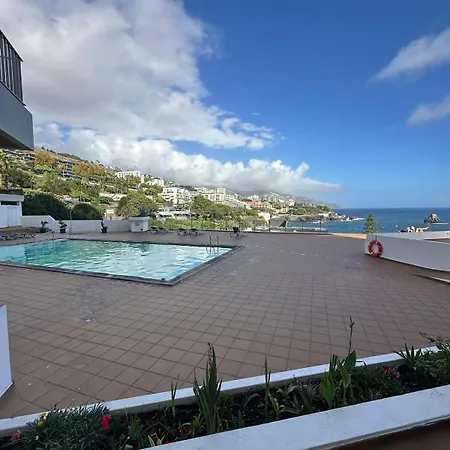 Bela Mar Refugio A Beira-mar No Coracao Do * Funchal (Madeira)