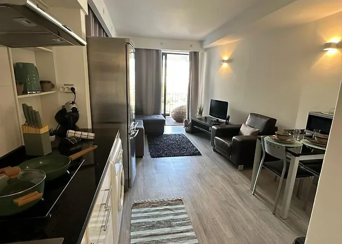 Bela Mar Refugio A Beira-mar No Coracao Do 아파트 푼샬